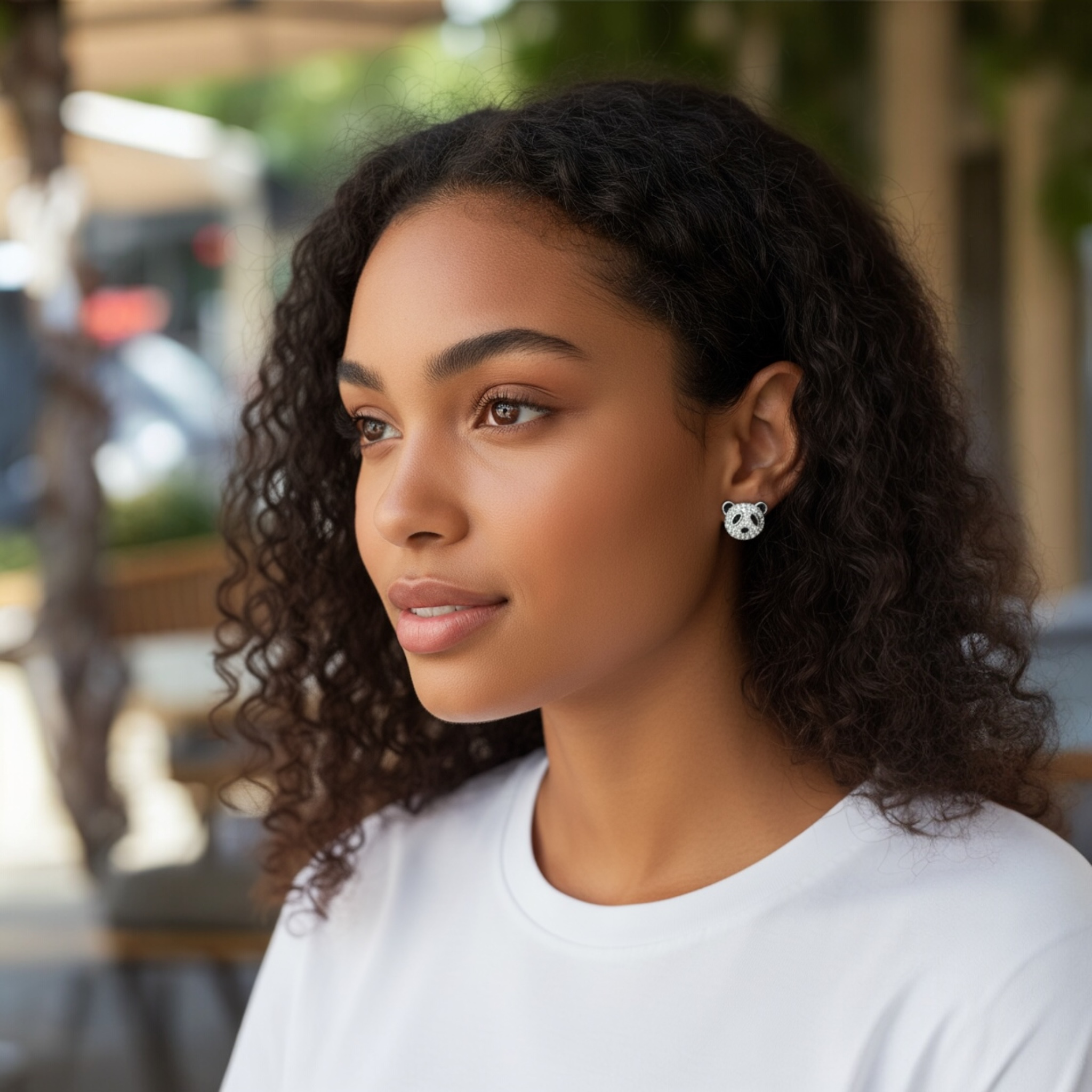 Panda Icon – Orecchini a Lobo in Argento con Zirconi